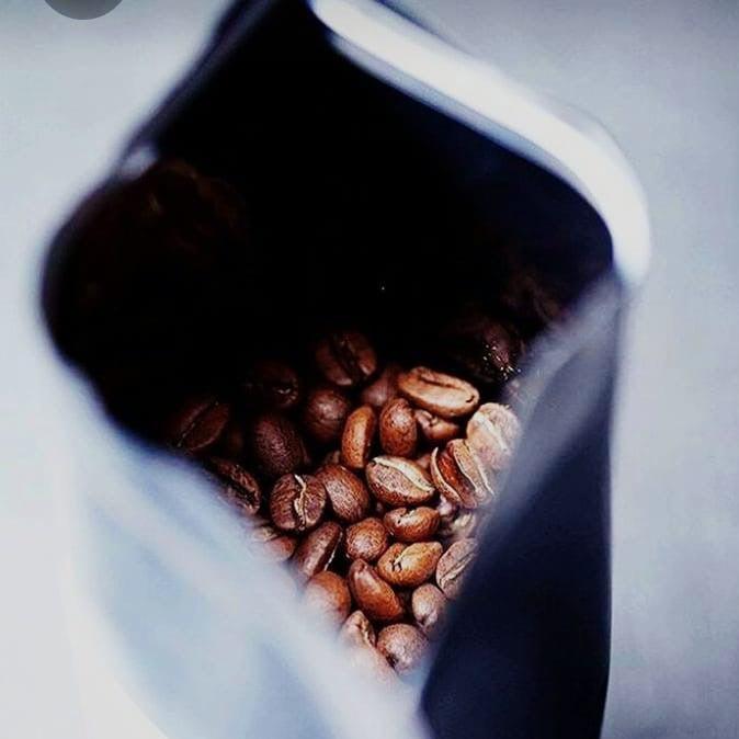 Honey I - Whole Coffee Beans - Medium Roast - Anaerobic Fermentation.